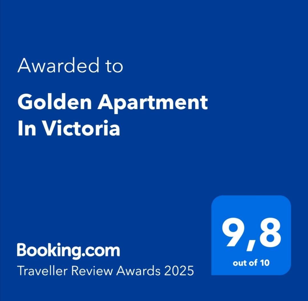 Golden Apartment In Victoria Атина Екстериор снимка